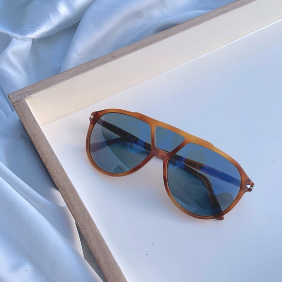 Persol Sunnies - Picture 1 of 3